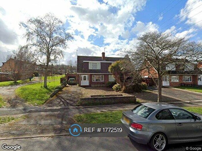 3 Bedroom Semi-Detached House To Rent In Hesters Way Lane, Cheltenham, GL51