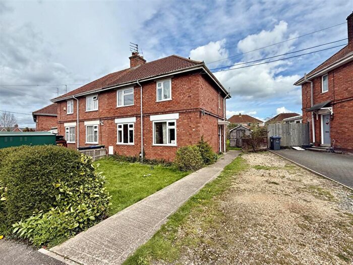 3 Bedroom Semi Detached House For Sale In The Crescent, Westbury, BA13