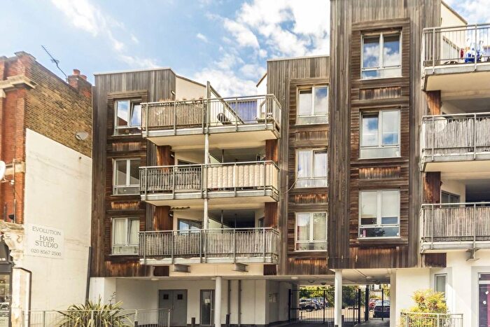 2 Bedroom Flat To Rent In Cherington Road, London, W7