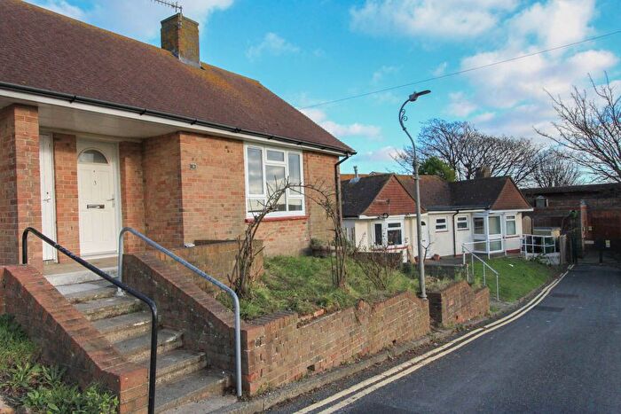 1 Bedroom Detached House To Rent In Manor Green, Brighton, BN2