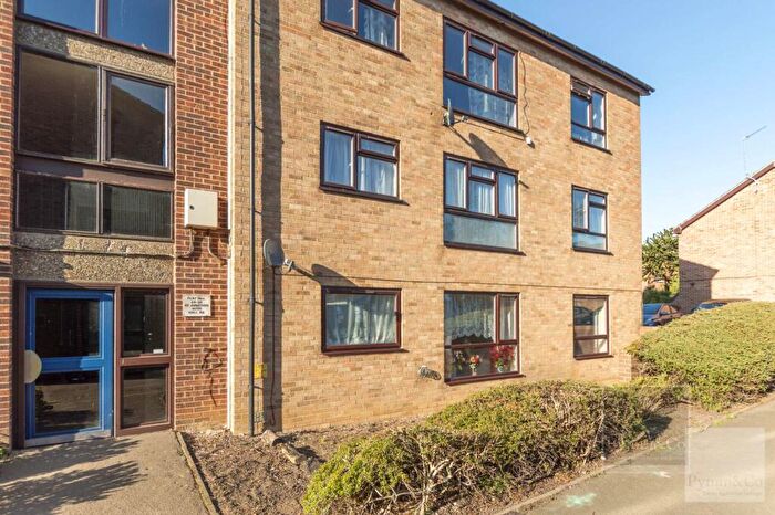 2 Bedroom Apartment For Sale In Gordon Square, Norwich, NR1