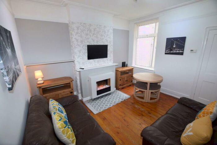 4 Bedroom Property To Rent In Sherwin Street, Derby, DE22