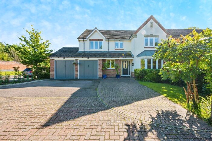 4 Bedroom Detached House For Sale In Old Pinewood Way, Papworth Everard, Cambridge, CB23