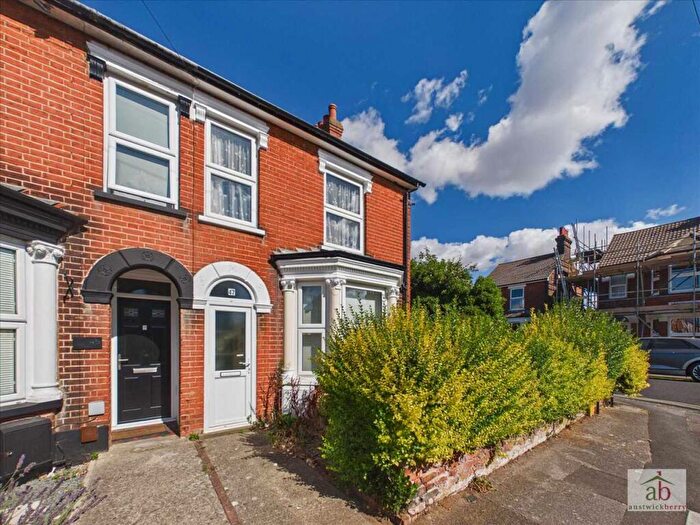 3 Bedroom End Of Terrace House For Sale In Faraday Road, Ipswich, IP4