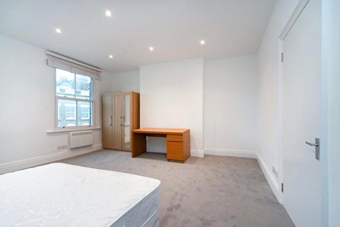 Apartment To Rent In West End Lane, West Hampstead, NW6
