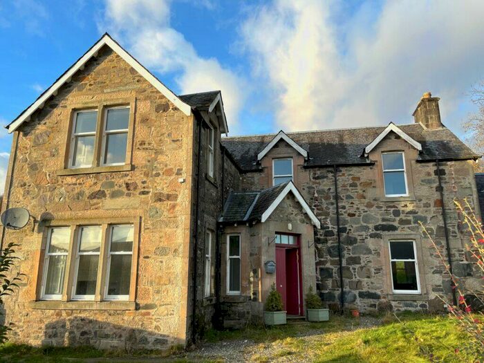 4 Bedroom Farm House To Rent In Milton Of Callander Farmhouse, Callander, FK17