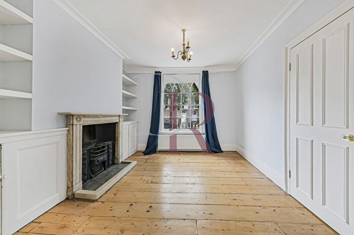 3 Bedroom Terraced House To Rent In Cloudesley Road, Barnsbury, N1