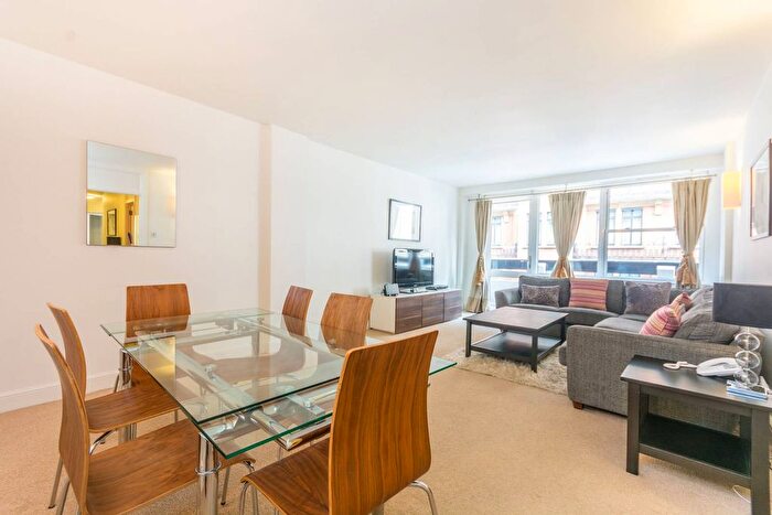 2 Bedroom Flat To Rent In Weymouth Street, Marylebone, London, W1W
