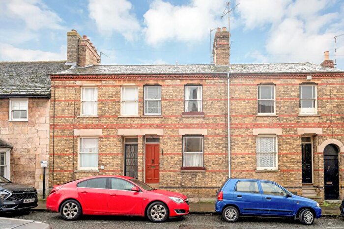 3 Bedroom Terraced House For Sale In St Leonards Street, Stamford, PE9