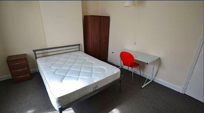 3 Bedroom Terraced House To Rent In Jarrom Street, Leicester, LE2