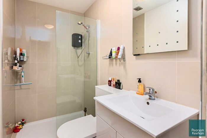 1 Bedroom Apartment For Sale In Sackville Road, Hove, BN3