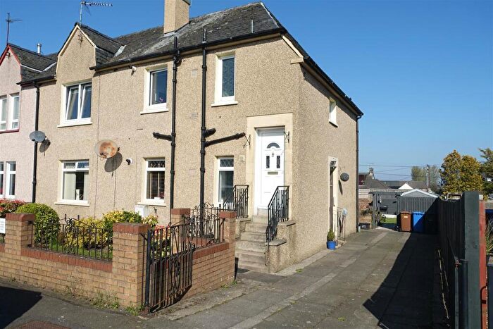 3 Bedroom Flat For Sale In Newtown, Bo'ness, EH51
