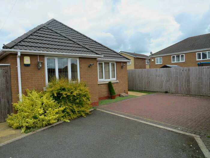 2 Bedroom Bungalow To Rent In Fairyfield Croft, Birmingham, B42