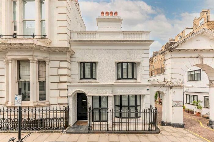 4 Bedroom Semi-Detached House To Rent In Courtfield Gardens, London, SW5