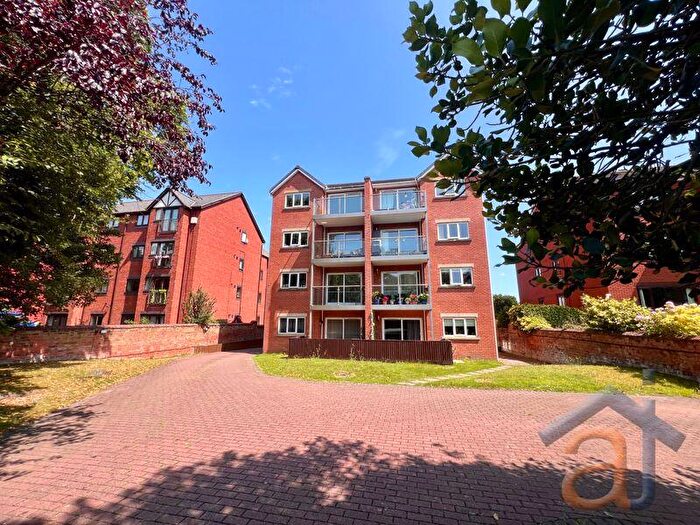 2 Bedroom Flat To Rent In Let - Ennismore Gardens, Southport - Two Bedroom Apt With Balcony, PR9
