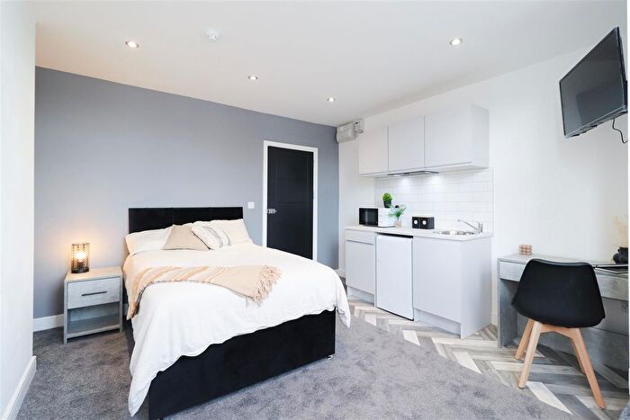 Studio To Rent In Regent Street, Coventry, CV1