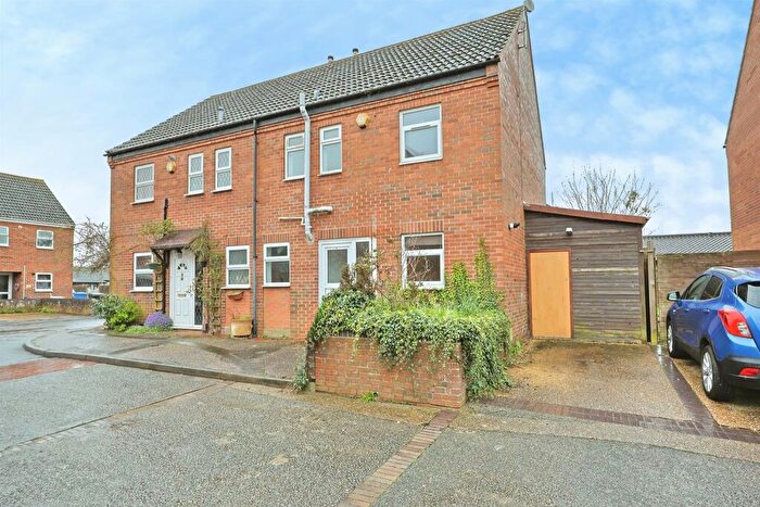 4 Bedroom Semi Detached House For Sale In Kerville Street, Norwich, NR5