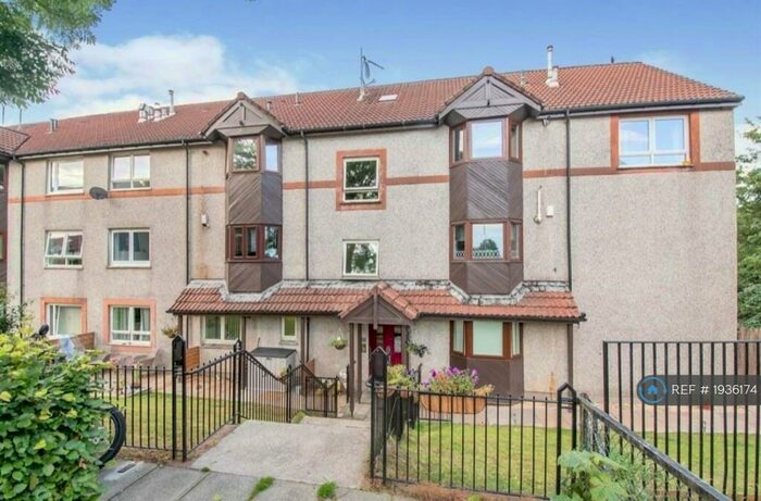 2 Bedroom Flat To Rent In Kyleakin Road, Thornliebank, Glasgow, G46