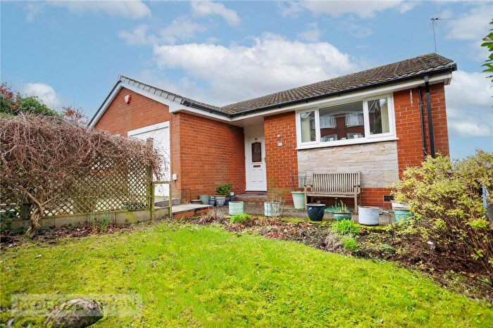 3 Bedroom Semi Detached House For Sale In Birks Avenue, Lees, Oldham, OL4