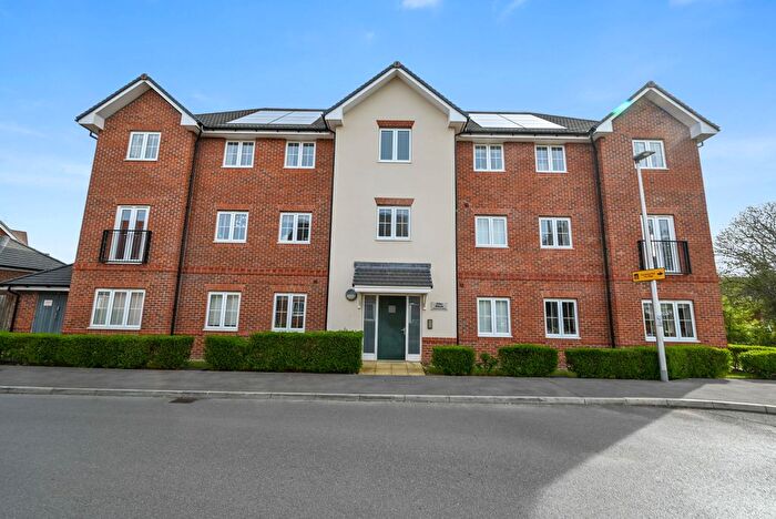 1 Bedroom Flat For Sale In Flat, Tiller House, Barley Road, Wokingham, Berkshire, RG40