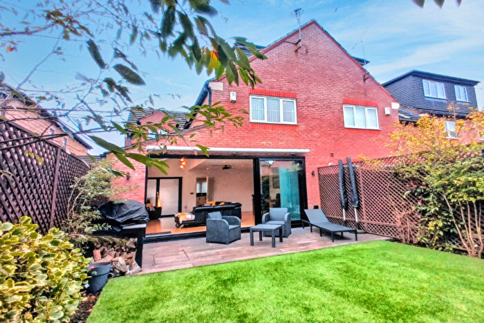 5 Bedroom Semi-Detached House For Sale In Rowan Close, Pool In Wharfedale, LS21