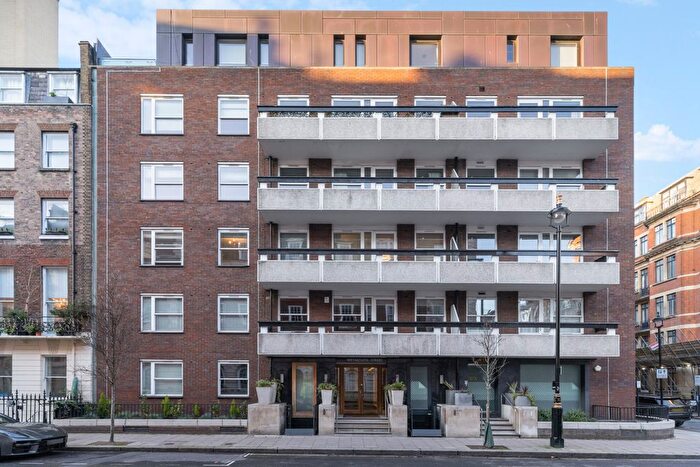 3 Bedroom Flat To Rent In Weymouth Street, Fitzrovia, W1W