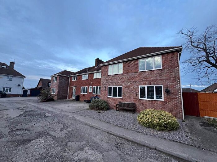 1 Bedroom Flat To Rent In Arras Close, Trowbridge, Wiltshire, BA14