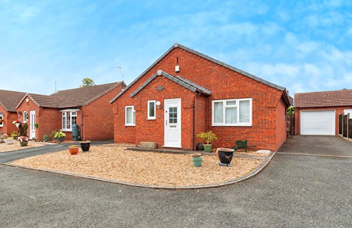 2 Bedroom Bungalow For Sale In Garth Close, Stafford, Staffordshire, ST17
