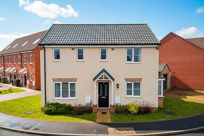 3 Bedroom Detached House For Sale In Sheppard Drove, Wymondham, NR18