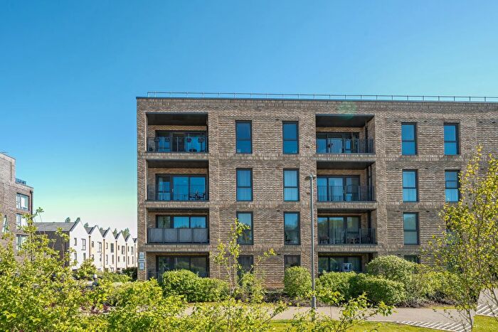 2 Bedroom Flat For Sale In Canal Street, Milton Keynes, MK9