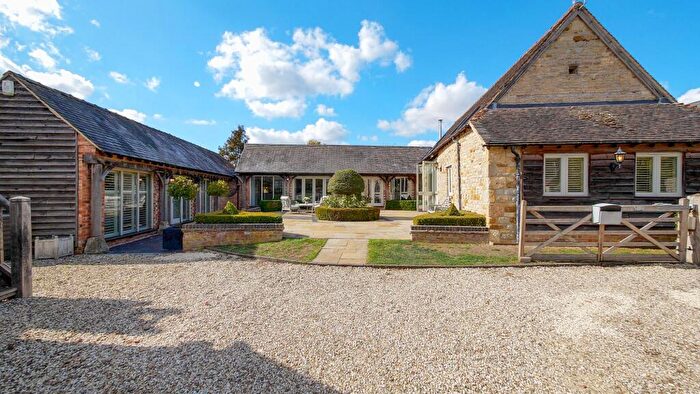 5 Bedroom Barn Conversion For Sale In Blackwell, Shipston-On-Stour, CV36