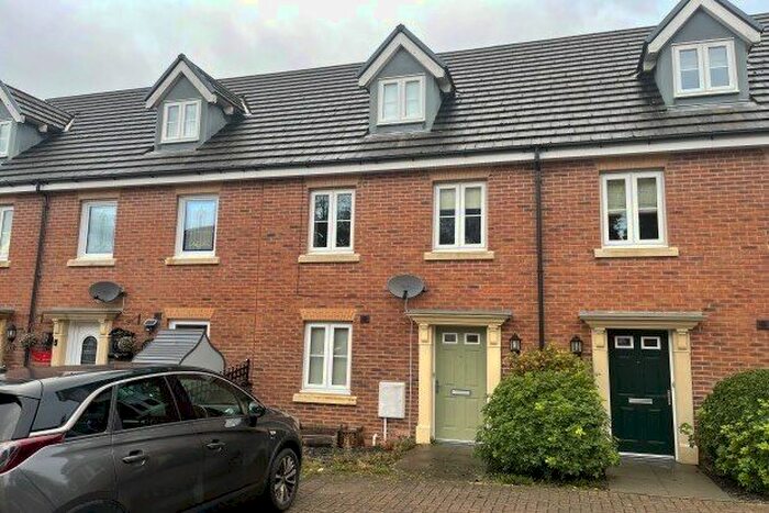 3 Bedroom Property To Rent In Cwrt Rebecca, Swansea, SA4