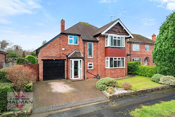 3 Bedroom Detached House For Sale In Manor Close, Wilmslow, SK9