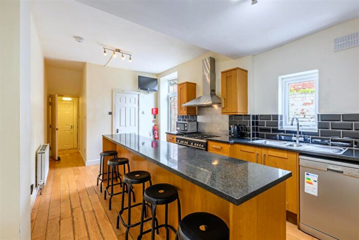 9 Bedroom House To Rent In Queens Terrace, Newcastle Upon Tyne, NE2