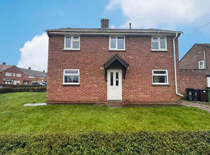3 Bedroom Semi Detached House For Sale In Shute Avenue, Watchfield, Swindon, Wiltshire, SN6