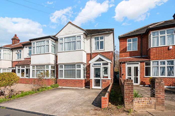 3 Bedroom End Terrace House For Sale In Rosedene Avenue, Morden, SM4