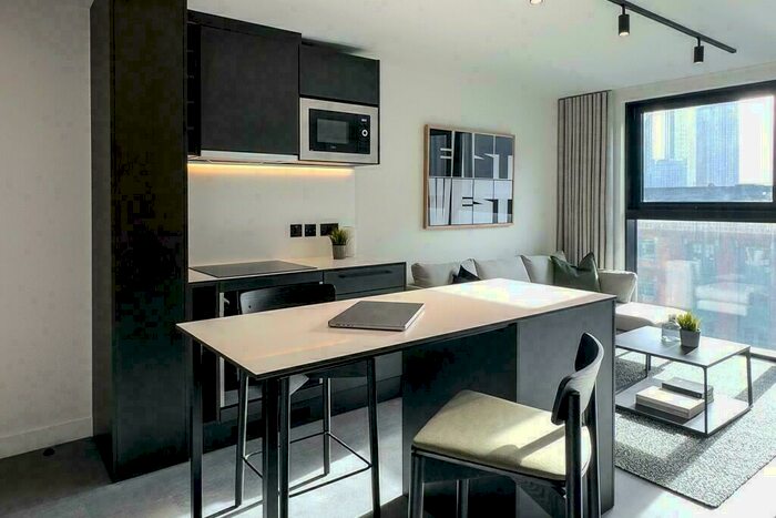 2 Bedroom Apartment To Rent In Union East Tower, Water Street, Manchester, Greater Manchester, M3