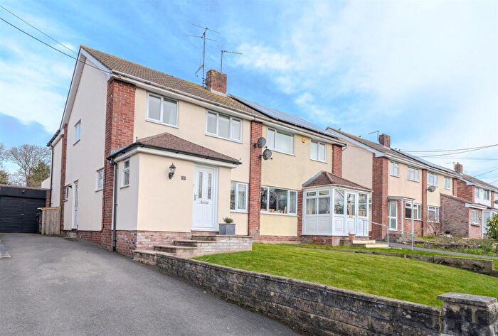 4 Bedroom House For Sale In Cross Lanes, Pill, Bristol, BS20