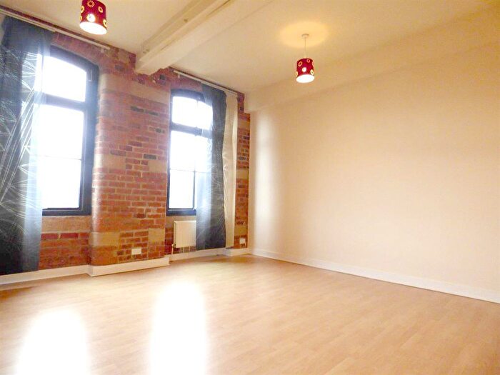 2 Bedroom Apartment To Rent In The Mill, The Locks, Bingley, BD16