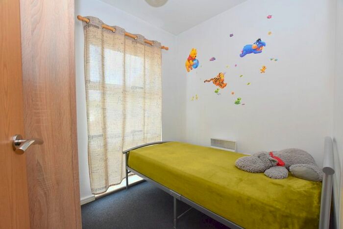 2 Bedroom Flat To Rent In Hartley Court, Cliffe Vale, Stoke-On-Trent, ST4