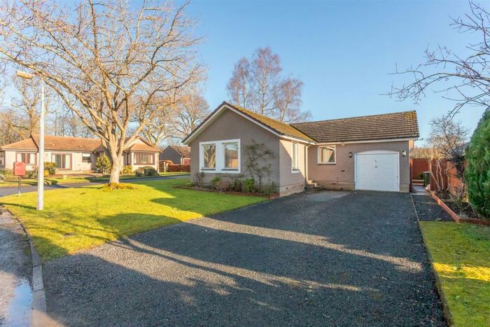 3 Bedroom Detached Bungalow For Sale In Colenhaugh, Stormontfield, Perth, PH2