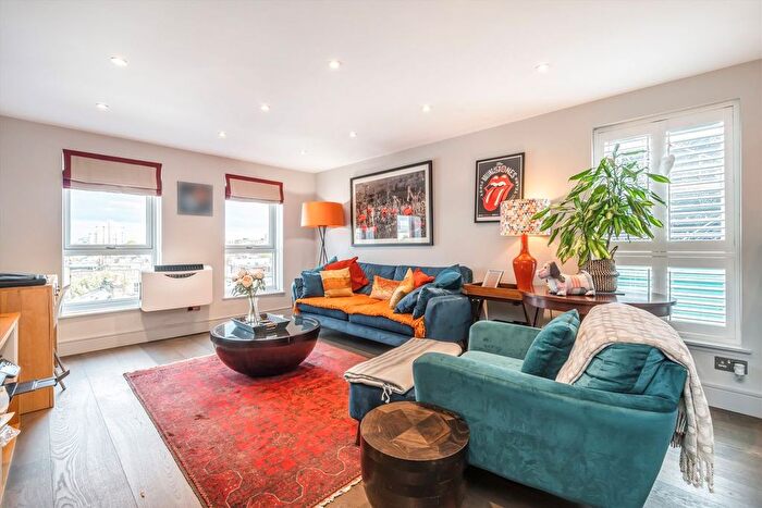 2 Bedroom Flat To Rent In Edith Terrace, Chelsea, SW10