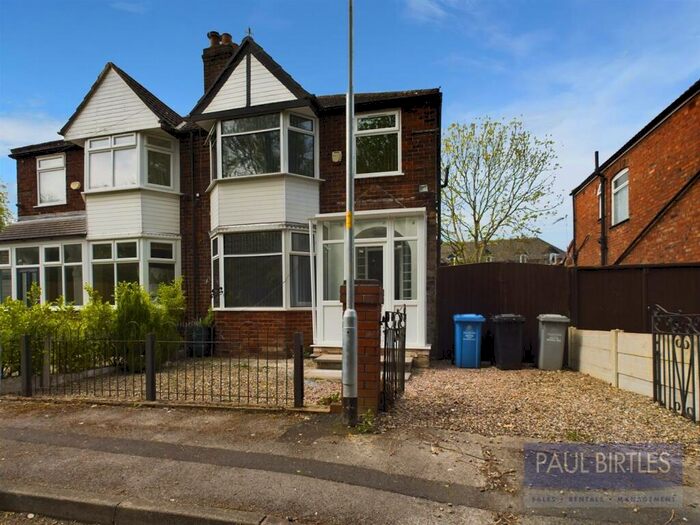 3 Bedroom House To Rent In Torbay Road, Urmston, Trafford, M41