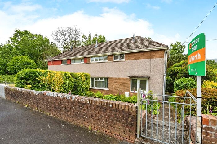 3 Bedroom Semi-Detached House For Sale In Ger Y Nant, Glynneath, Neath, SA11