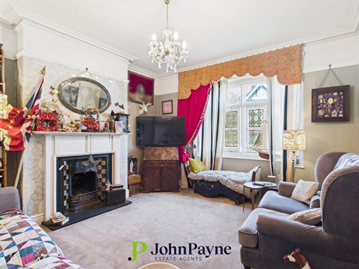 5 Bedroom Semi-Detached House For Sale In Mickleton Road, Earlsdon, Coventry, CV5