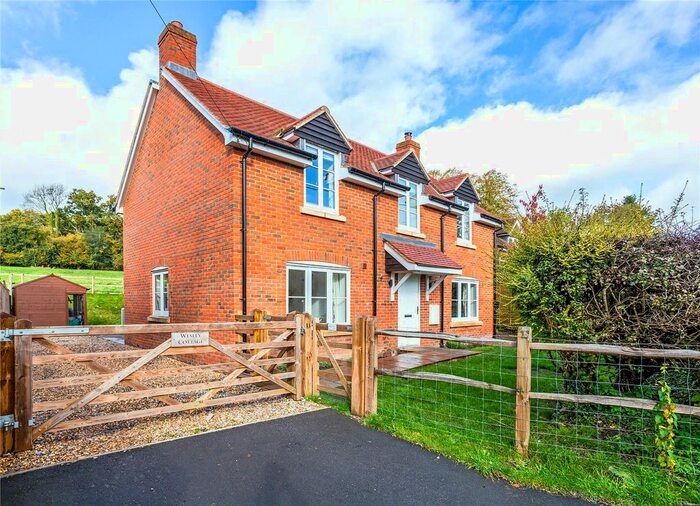 4 Bedroom Detached House For Sale In Lower Chute, Andover, Hampshire, SP11