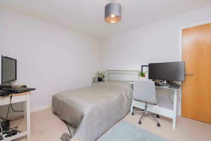 2 Bedroom Apartment For Sale In Waterloo Square, Newcastle Upon Tyne, NE1