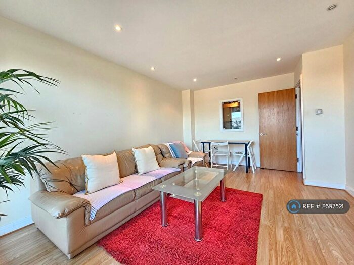 2 Bedroom Flat To Rent In Central House, London, E15