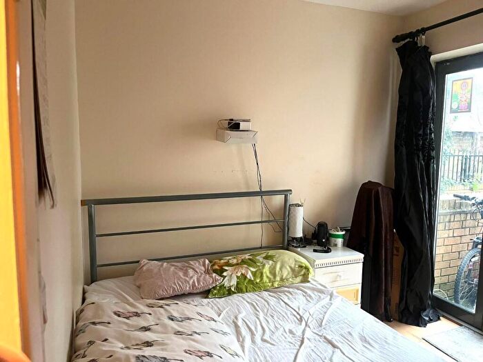1 Bedroom Flat To Rent In Hatfield Road, London, E15