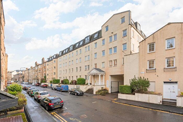 1 Bedroom Flat To Rent In James Square, Caledonian Crescent, Dalry, Edinburgh, EH11